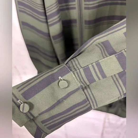 Ann Taylor Chic Green Striped Tunic Blouse with Hidden Button Placket - Picture 5 of 9